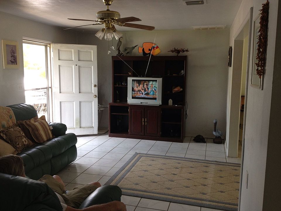 1st image of 2225 Pamela St