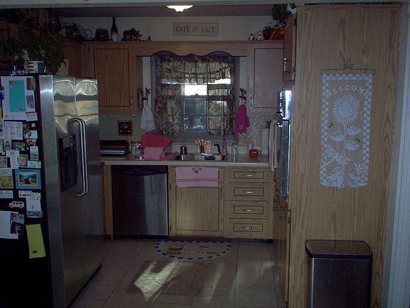 Eat in kitchen