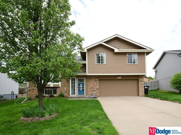 8830 N 82nd Ave, Omaha, NE 68122