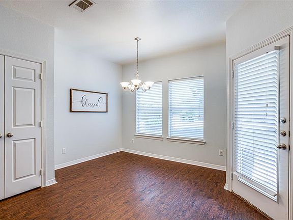 4th image of 4514 Country Creek Dr