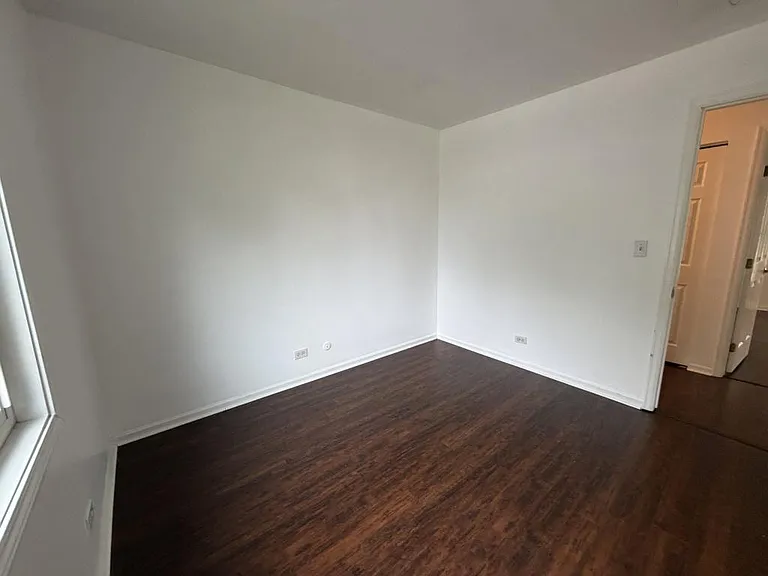 284 Hill Ave — Photo 16