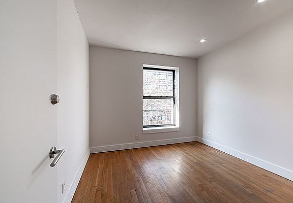 5th image of 30 Claver Pl #2A