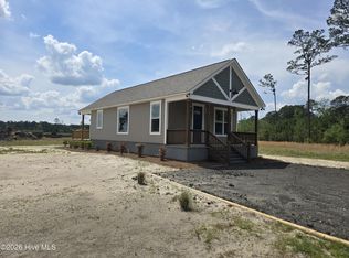 589 Stokestown Rd, Wallace, NC 28466