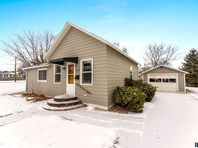 510 S Cedar St, Canton, SD, 57013
