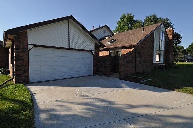 10124027
