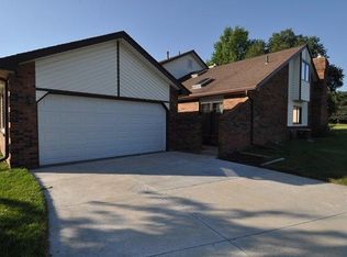 2901 Londonshire Ct, Lincoln, NE 68516