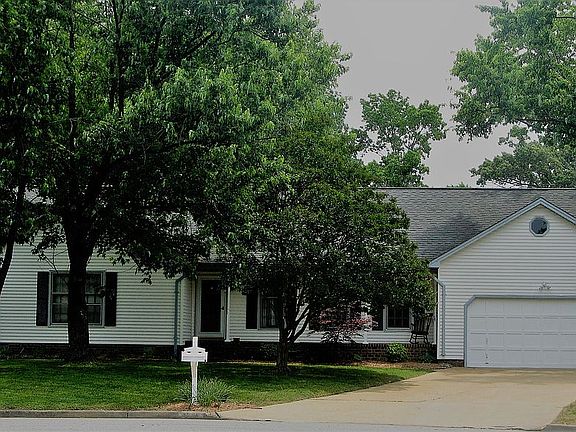2nd image of 4909 Brookeway Dr