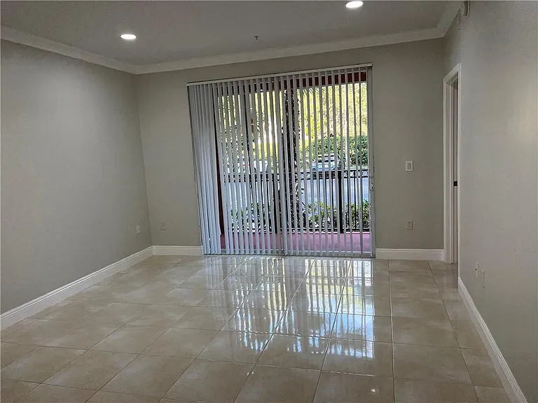 4602 SW 160th Ave #511 — Photo 9