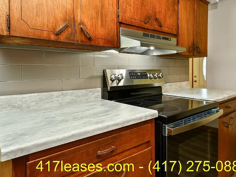 203 S White Oak Ave — Photo 17
