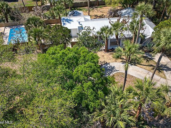 2nd image of 7486 Livingstone Ln