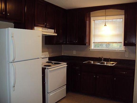 3rd image of 313 Destin Dr