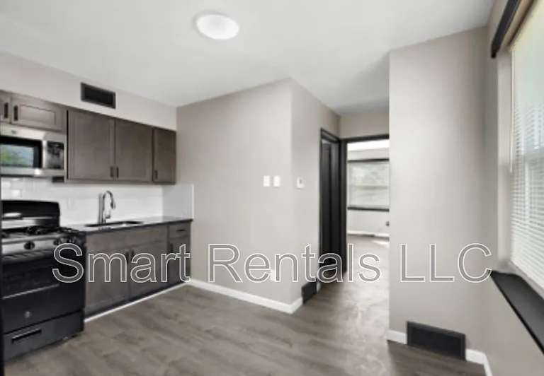 3112 Arsenal St #9 — Photo 4