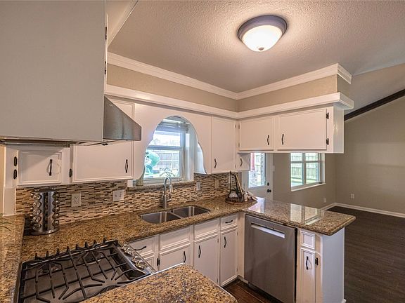 4th image of 14419 Wadebridge Way