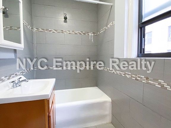 5th image of 321 E 54th St #6GG