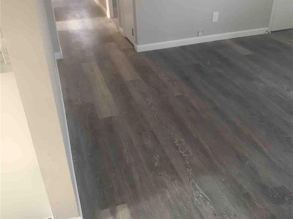 5th image of 1358 Cabrillo Dr