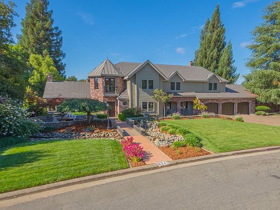 3rd image of 8241 Country Lake Dr