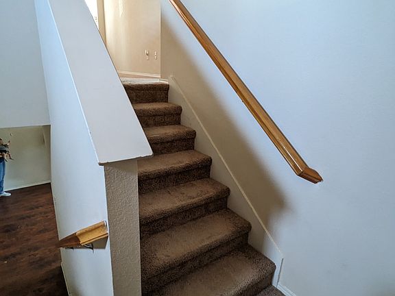 4th image of 626 Fleming St