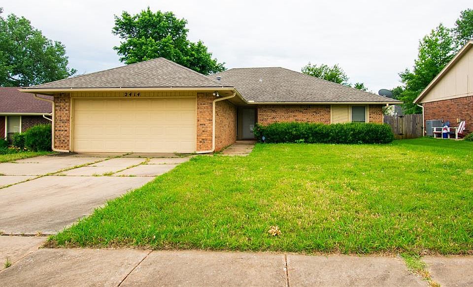 1st image of 2414 Countrywood Ln