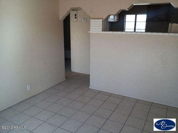 3rd image of 2206 E Taylor St