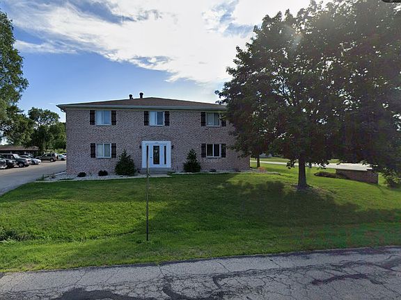 3rd image of 105 Carriage Way #101
