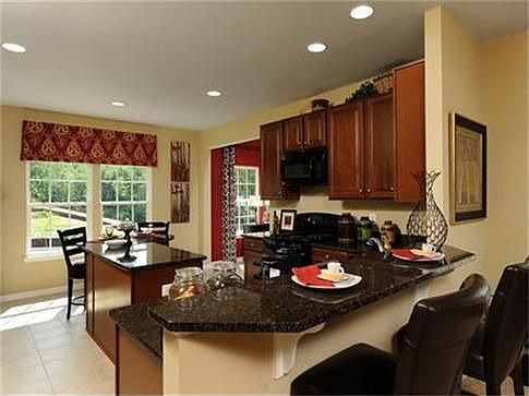 3rd image of 206 Olivia Way