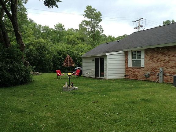 4th image of 21521 W Valley Dr