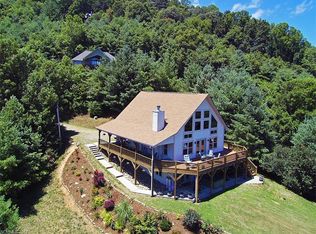 16 Placid Knoll Dr, Waynesville, NC 28785