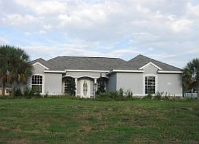 1st image of 4055 NE 14th Ct