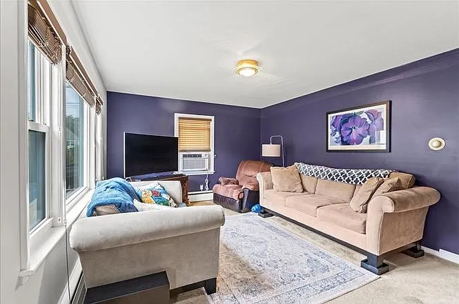 22 Arborfield Rd — Photo 3