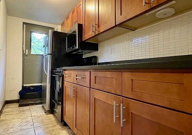 444 Lafayette Ave #2L — Photo 3