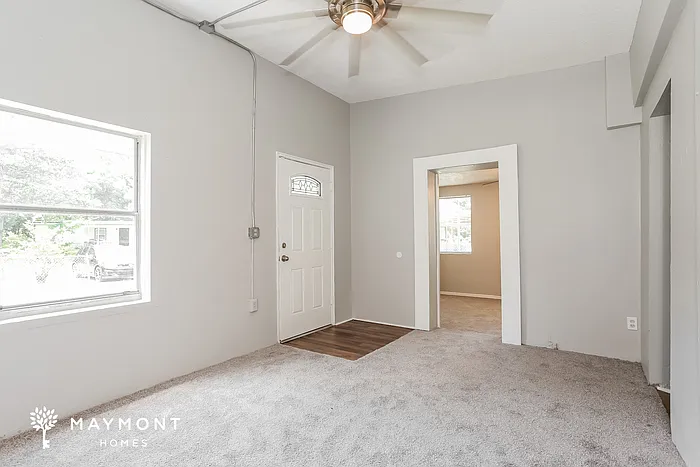 3 bed, 2.0 bath, 1258 sqft, $1,295 — Photo 4