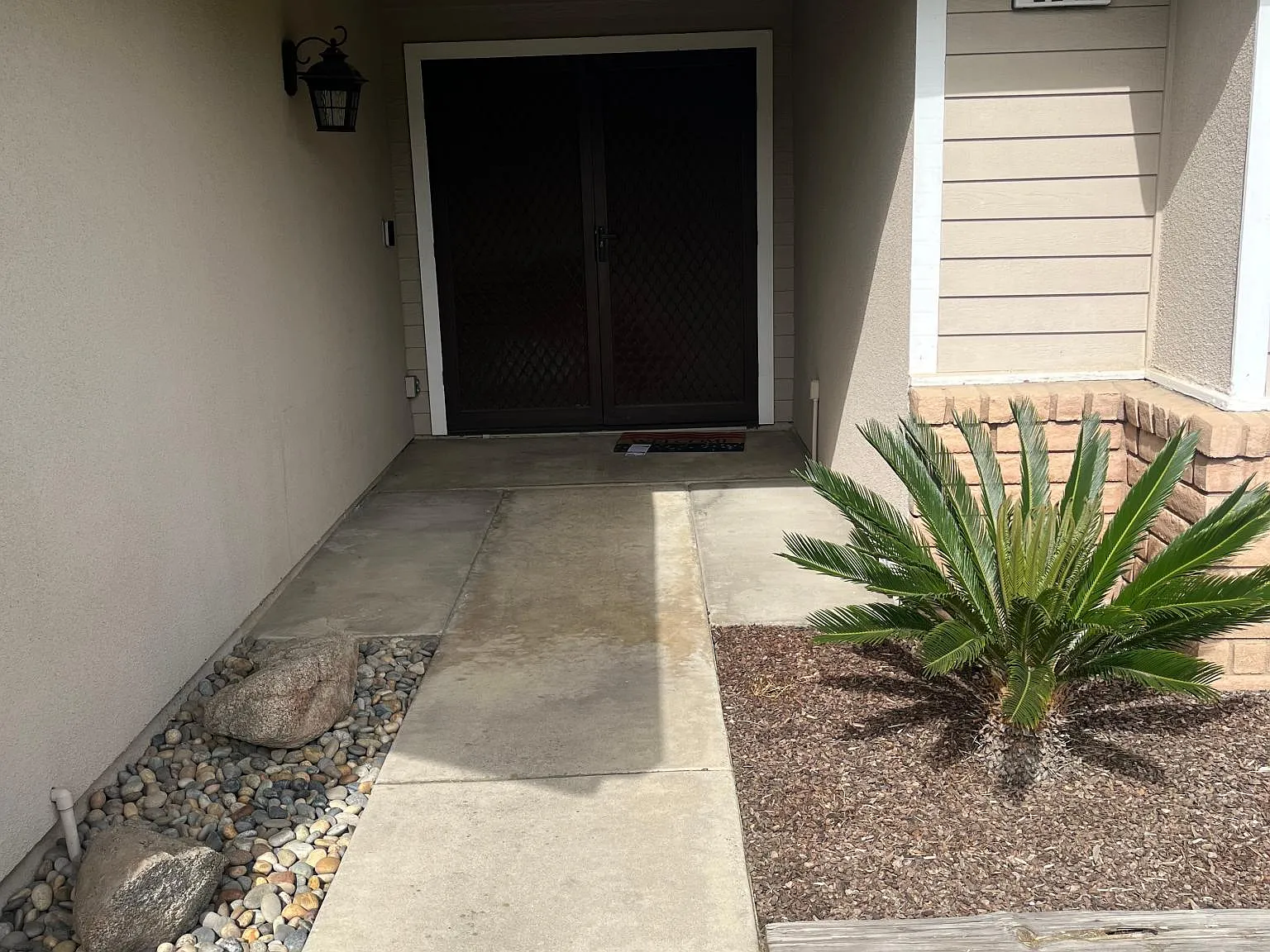 3 bed, 1533 sqft, $2,500 — Photo 2