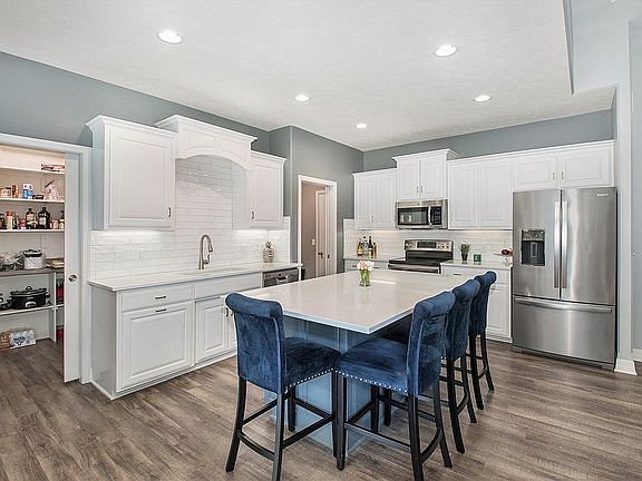 4th image of this home