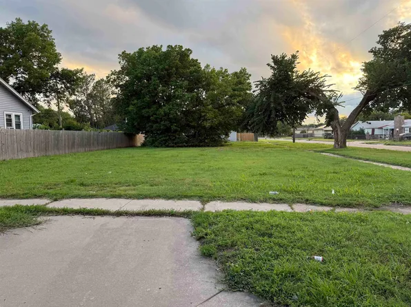 Vacant Lots 95 97 Grove St, Wichita, KS 67214