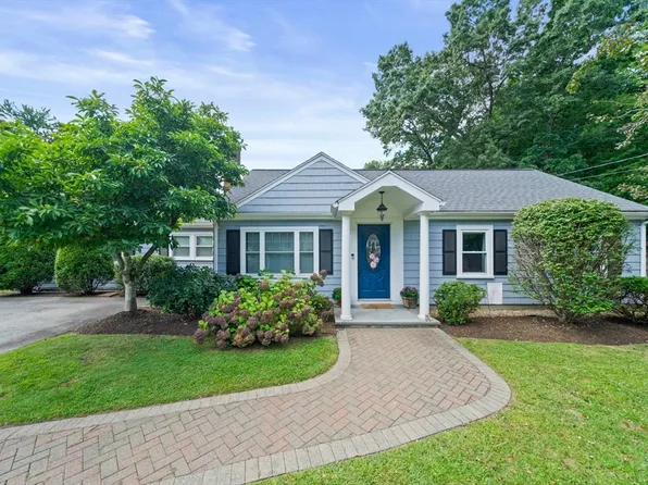 54 Birchcroft Rd, Canton, MA 02021