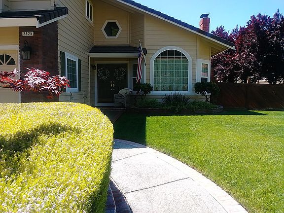 2nd image of 2925 Saint Andrews Rd