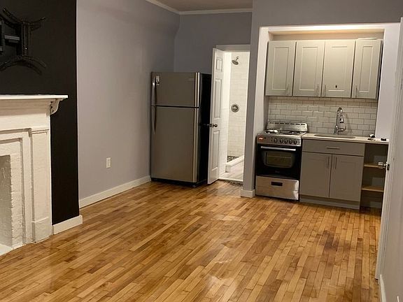 3rd image of 934 8th Ave APT 4B