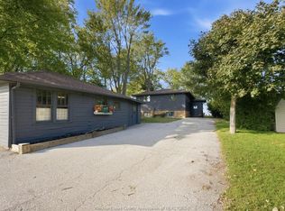 9952 Saint Clair Rd, Lakeshore, ON N0R1N0