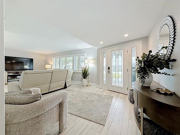 3rd image of 6351 3RD PALM POINT