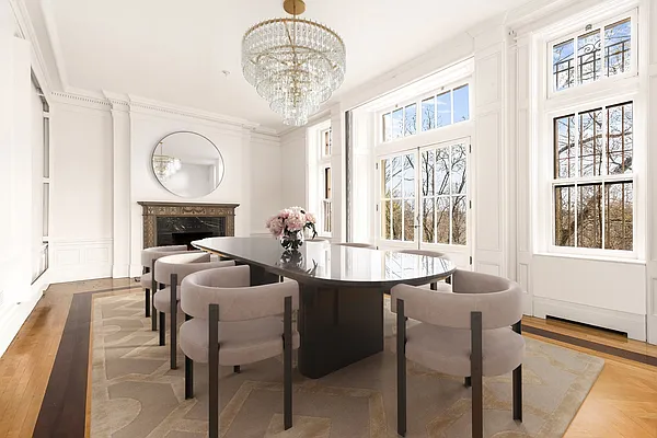 Sold by Compass | media 7