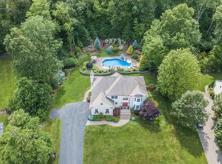 3 Sleepy Hollow Dr, Oak Ridge, NJ 07438