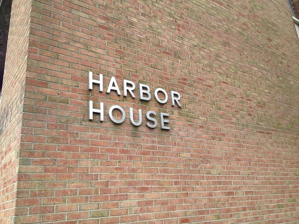 1 bed, 384 sqft, $1,200 — Photo 2