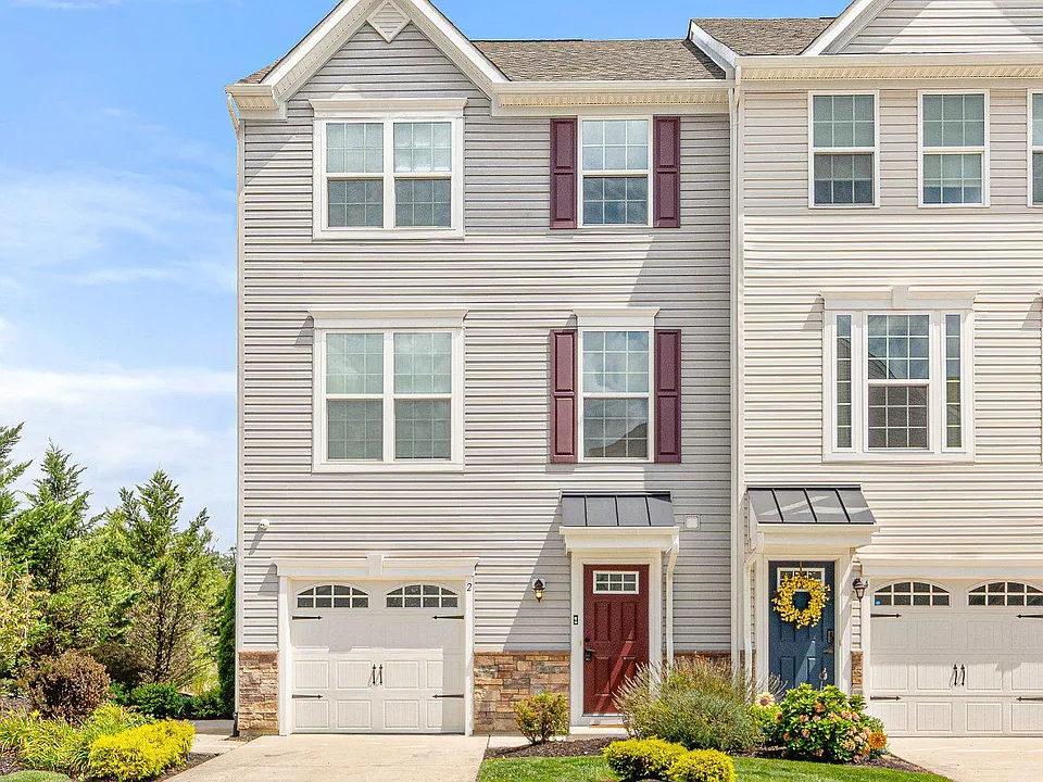2 Sparrow Cir