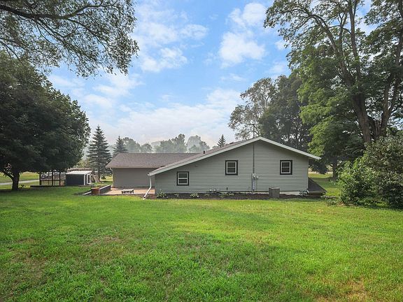 5th image of W8372 Crawford Rd