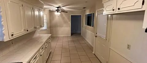 3rd image of 402 Aspen Cir