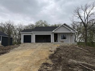 2355 Pow Wow Trail, Beloit, WI 53511