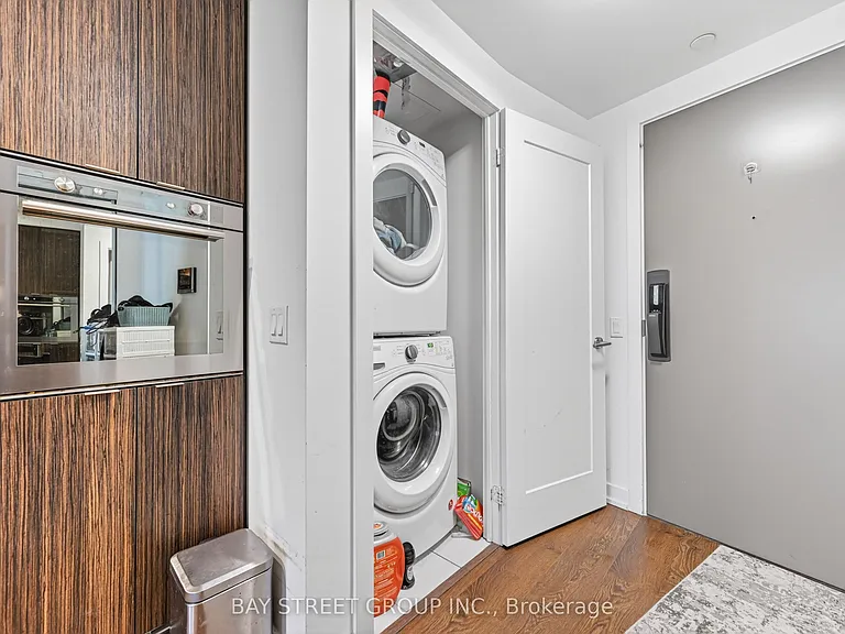 10 York St #1002 — Photo 8