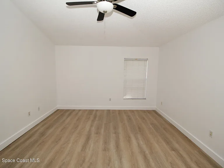 2440 Bridgeport Cir — Photo 10
