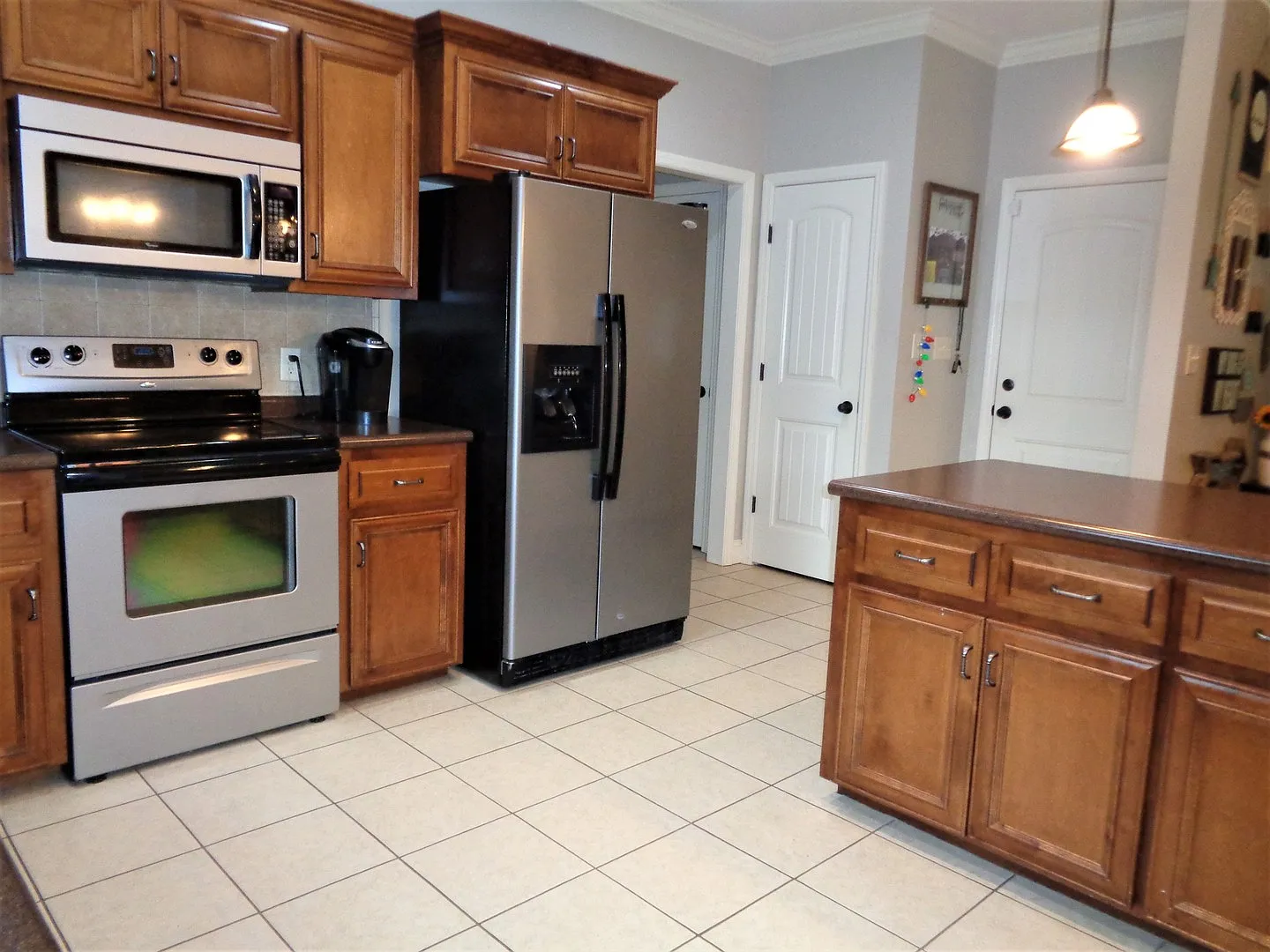 Spacious 4-Bedroom Home with Modern Amenities in Valdosta's Crestwood Subdivision - Privacy Fence! — Photo 2