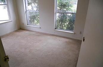 4th image of 415 Huisache St